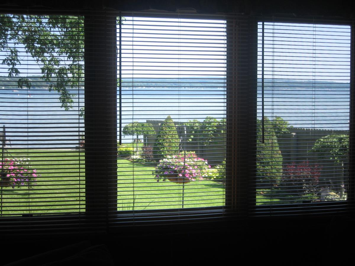 Serenity On The Lake Auburn Exterior foto